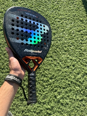 Bullpadel Vertex 04